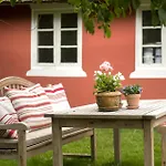 2 Bedroom Beautiful In 펜션 Fanø
