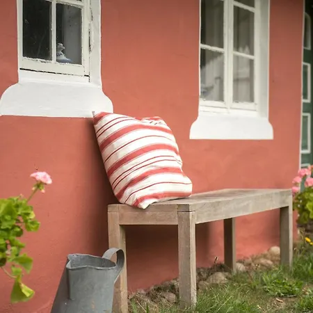 2 Bedroom Beautiful In Feriehus *