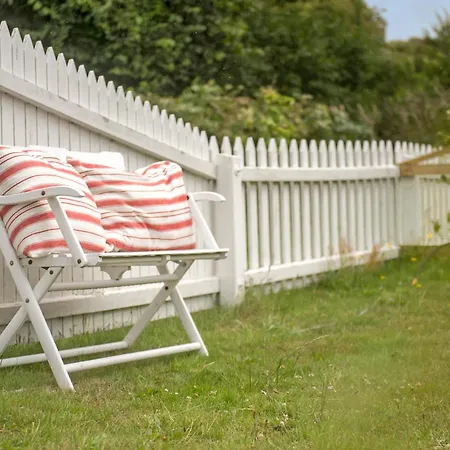 2 Bedroom Beautiful In Feriehus